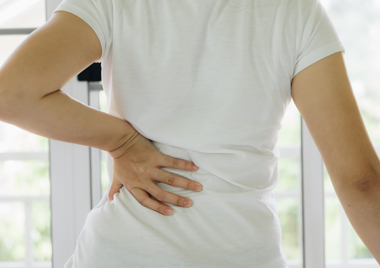 lombalgie douleur dans le bas du dos ostéopathie marseille 13005